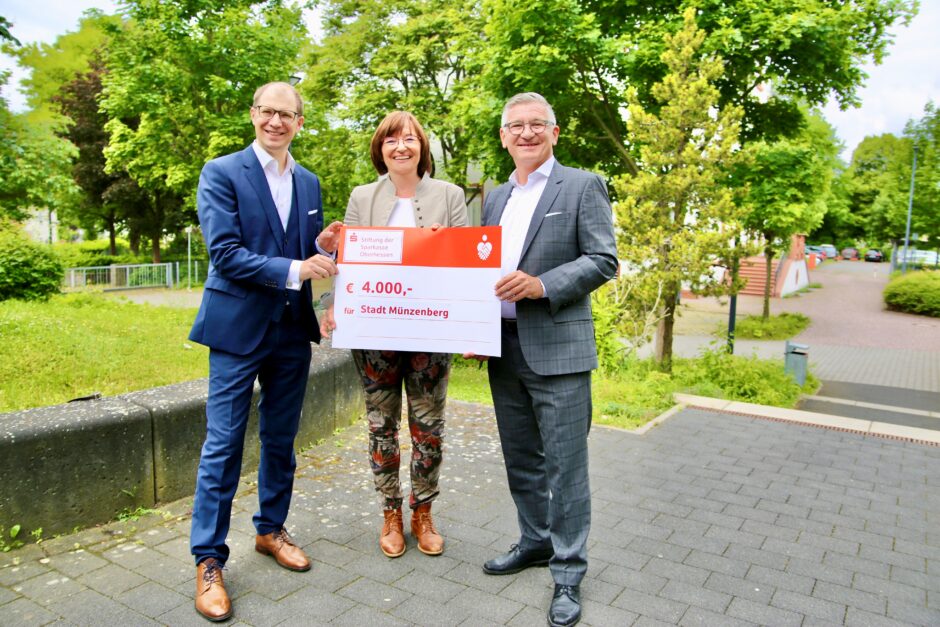 Sparkassen-Stiftung fördert historische Münzenberger Stadtmauer mit 4.000 Euro