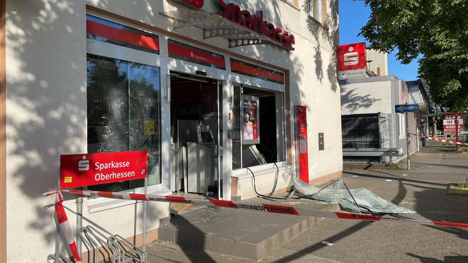 Nach Sprengung: Sanierung im Sparkassen-BeratungsCenter Florstadt