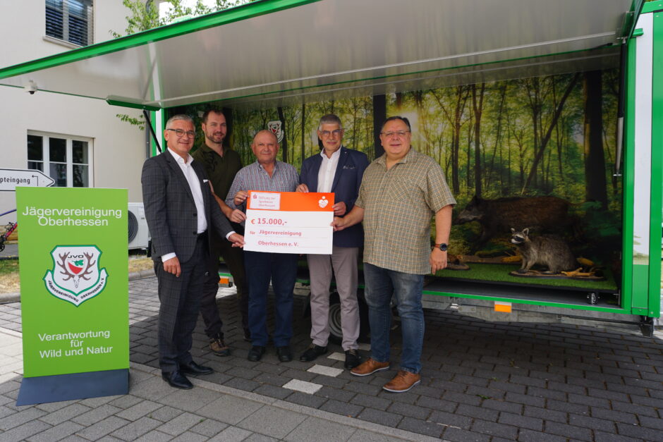Sparkassen-Stiftung fördert Bildungsangebot „die rollende Waldschule“ mit 15.000 Euro