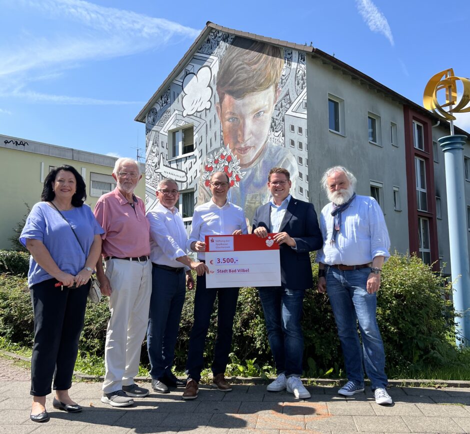 Sparkassen-Stiftung fördert Straßenkunst auf dem Bad Vilbeler Heilsberg mit 3.500 Euro