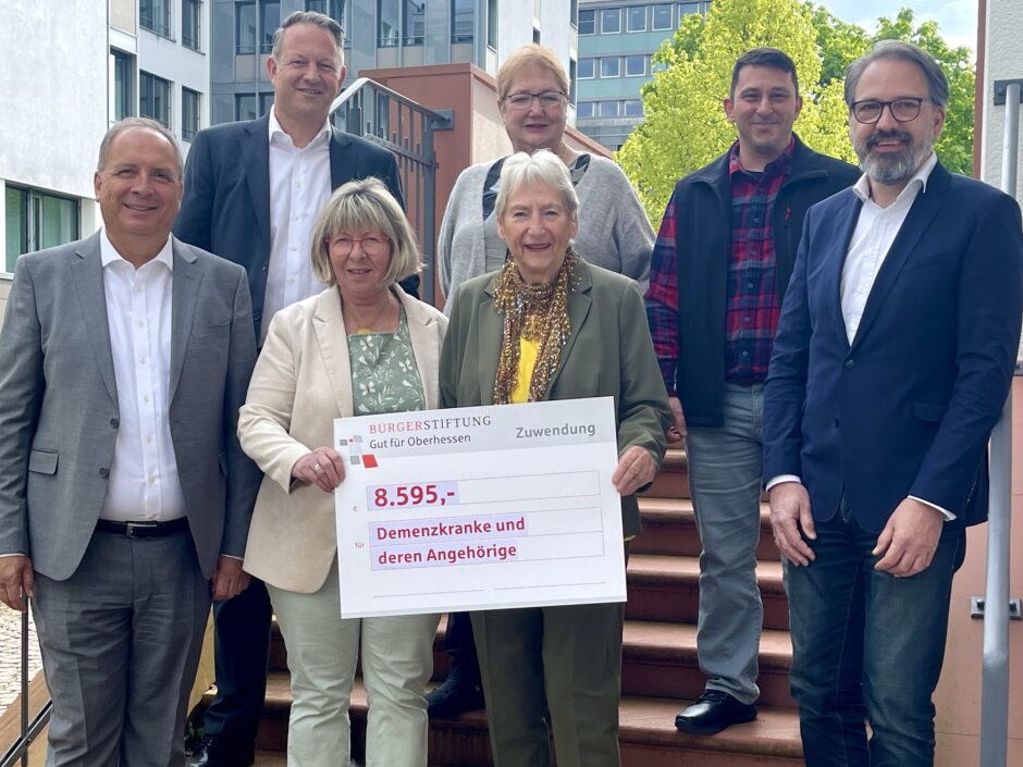 Raus aus der Tabuzone: Bürgerstiftung Gut für Oberhessen unterstützt regionale Aufklärungsarbeit zum Thema Demenz