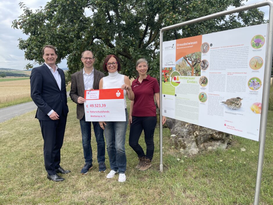 Gemeinsam ernten, was die Natur uns schenkt – Sparkassenstiftung fördert Streuobstwiesenprojekt mit fast 50.000 Euro